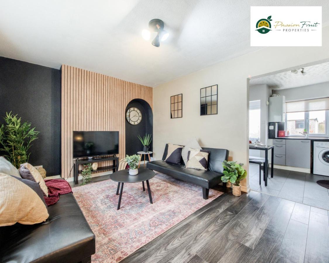 3 Bedroom House With 5 Beds House By Passionfruit Near Centre - Bcc